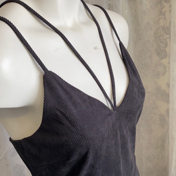 Last one! HOST PICK Le Lis gaucho 🔥 jumpsuit - Picture 4 of 8